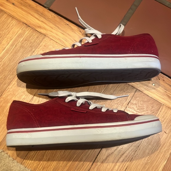 Women’s keens size 9 - Picture 4 of 8